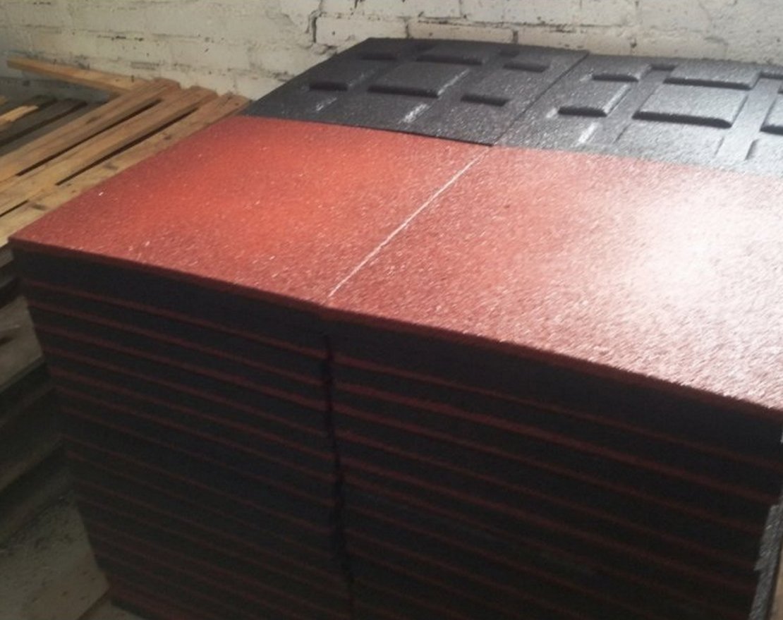 Резиновая плитка 500x500 (40 мм) - вид 2